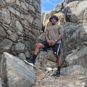 Meet your Posher, Ronell